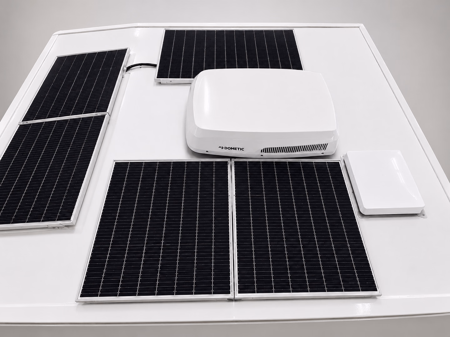 12,000 BTU rooftop air conditioner
